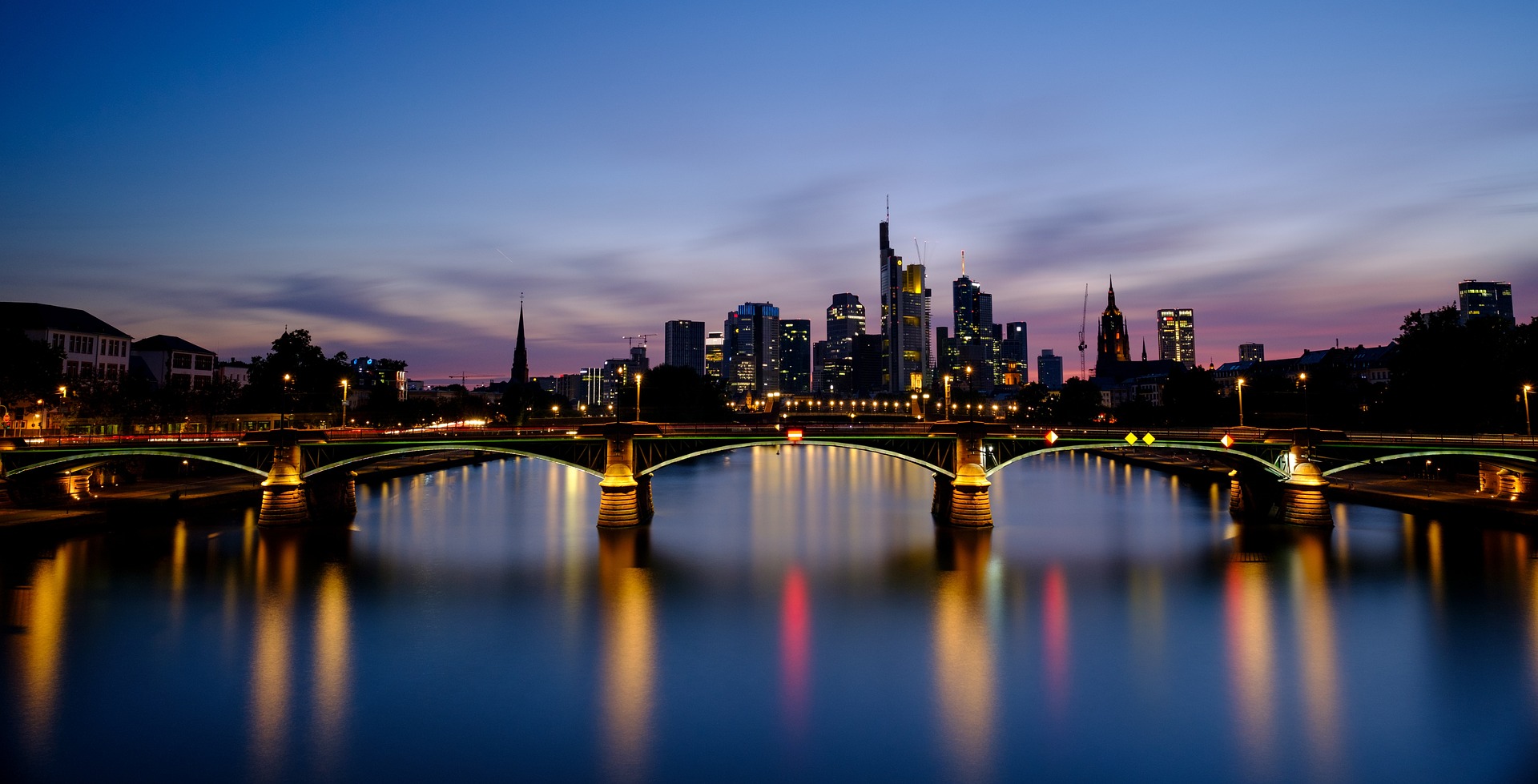 Frankfurt am Abend